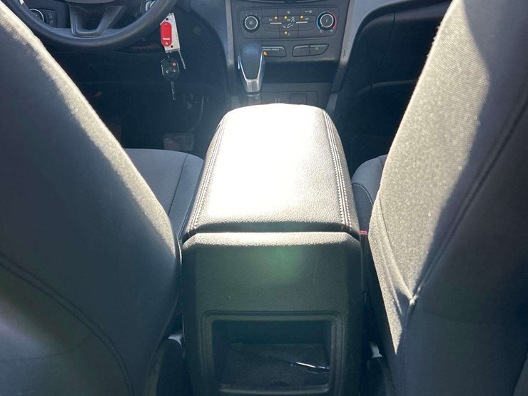 2017-ford-escape-image-24