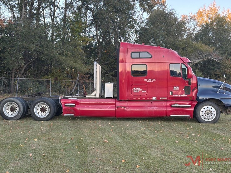 1997-kenworth-p-2000-sleep-truck-tractor-image-2