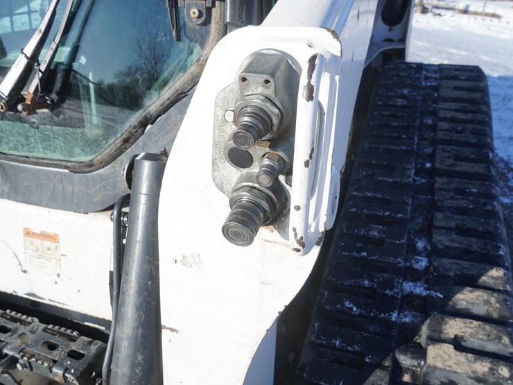 2019-bobcat-t770-image-25