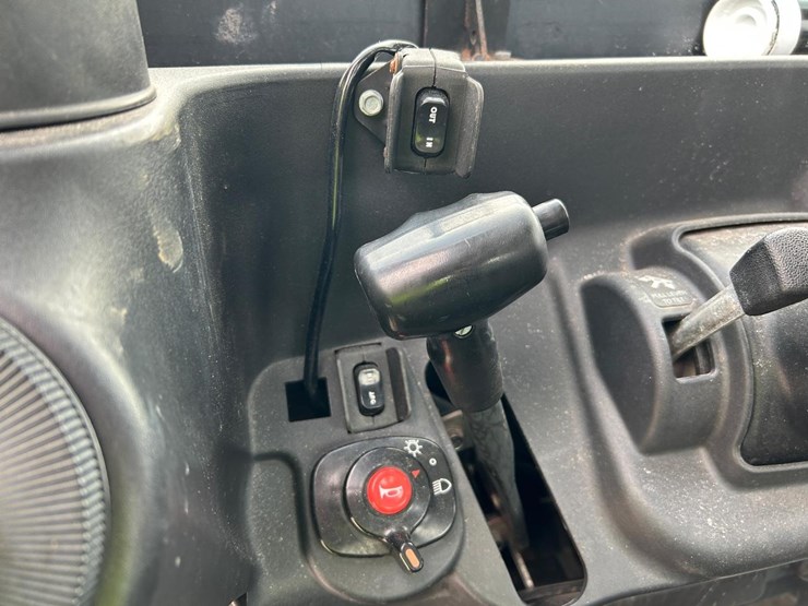 kubota-rtv1100-image-15