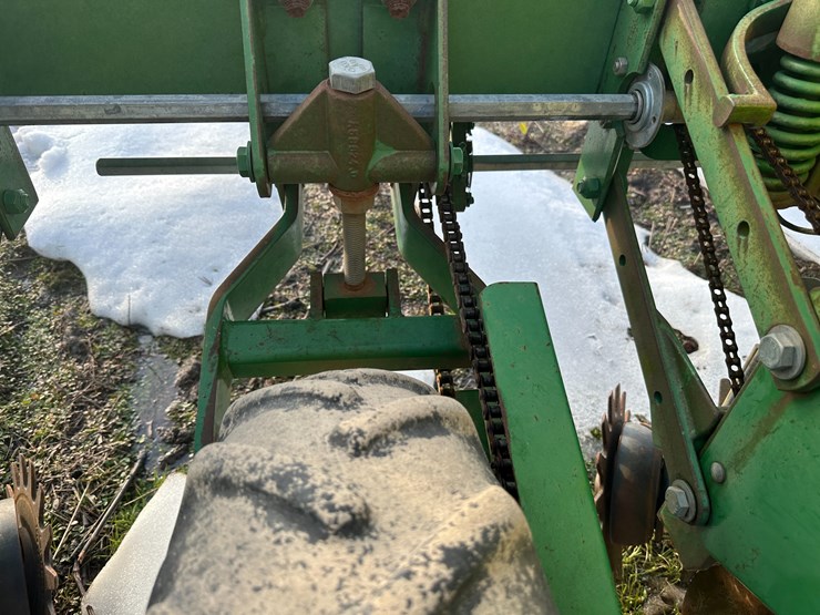 john-deere-1720-image-9