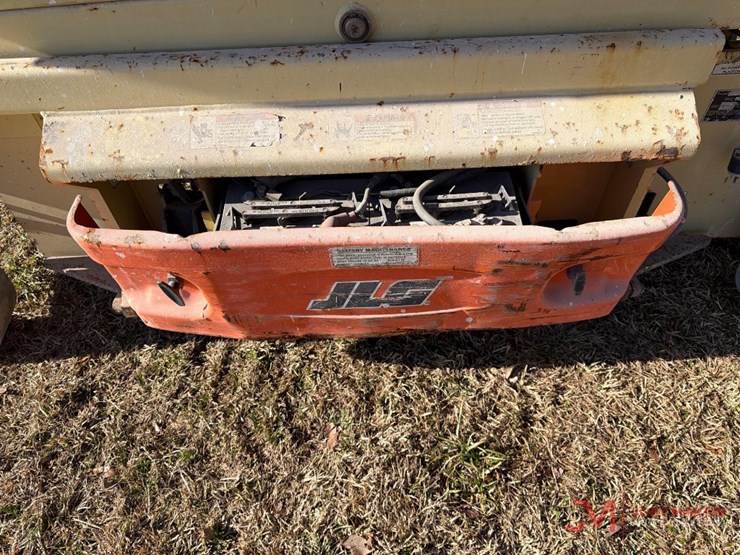 2015-jlg-3246es-image-7