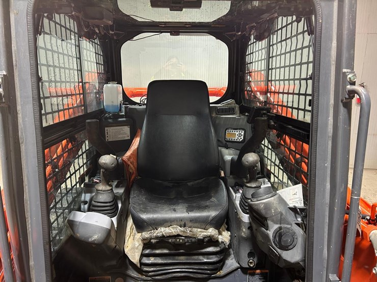 2022-kubota-svl75-2-image-20