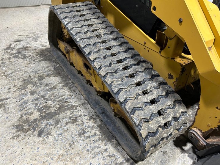 caterpillar-279d-image-12