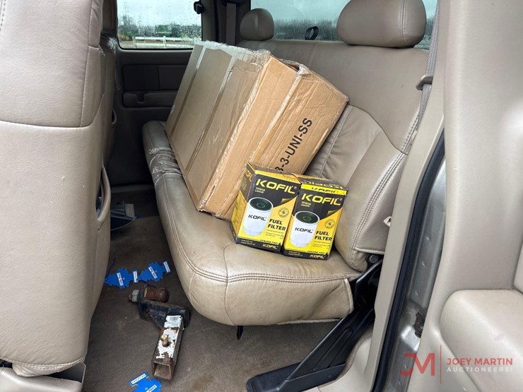 2001-sierra-3500-pickup-truck-image-45