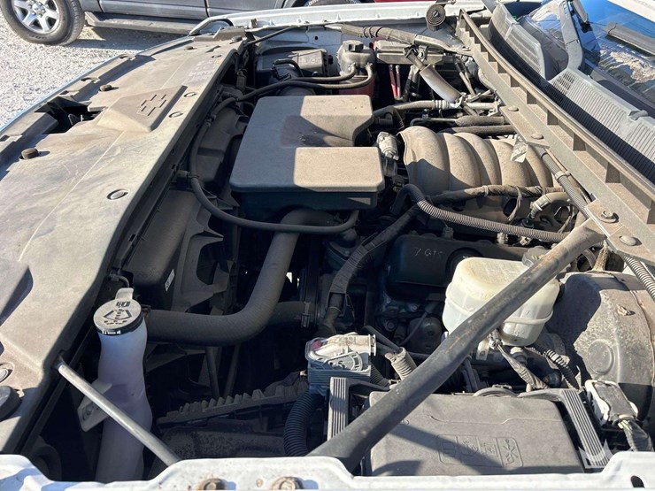 2016-chevrolet-silverado-1500-image-9