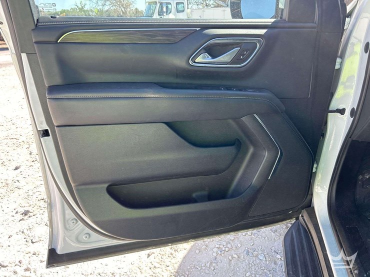 2022-chevrolet-tahoe-image-11