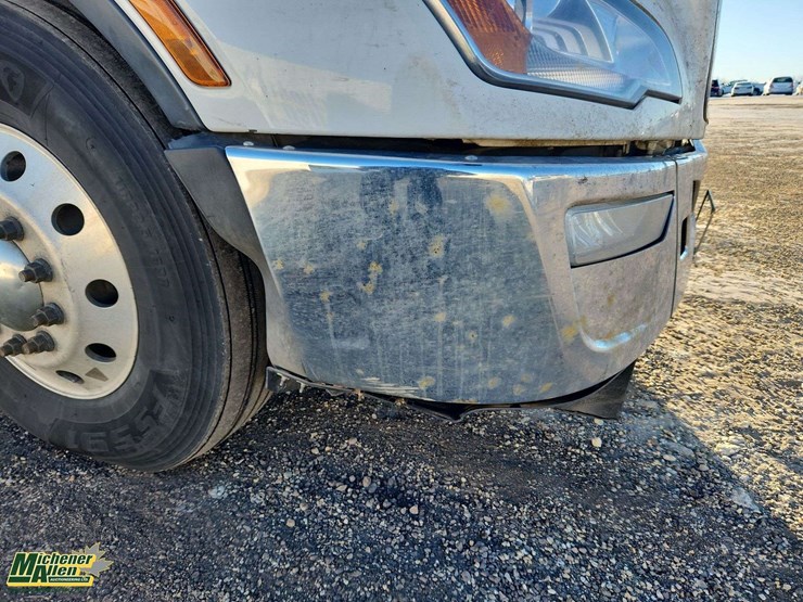 2024-peterbilt-579-image-41