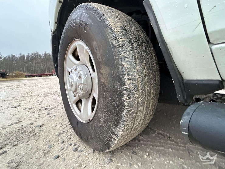 2020-dodge-3500-image-26