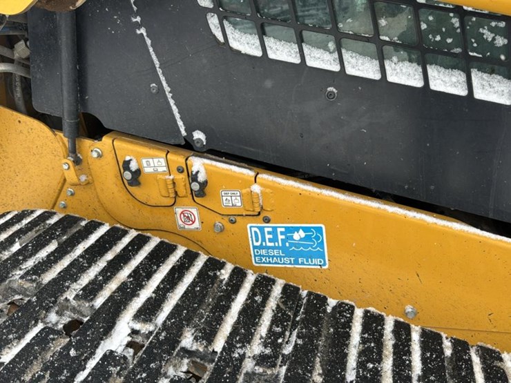 2023-caterpillar-299d3-xe-image-23