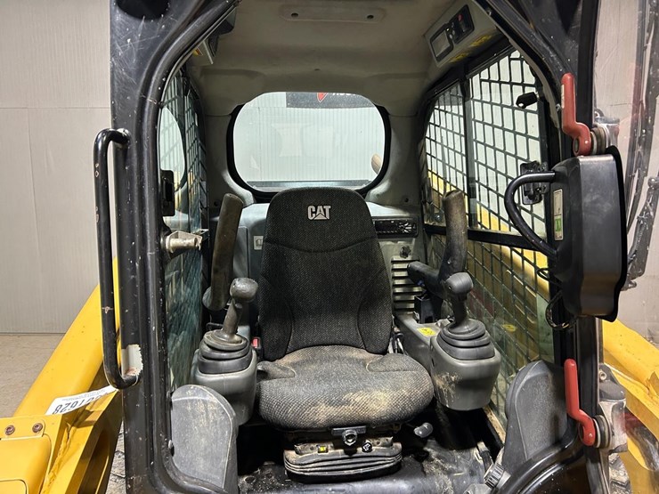 caterpillar-279d-image-20