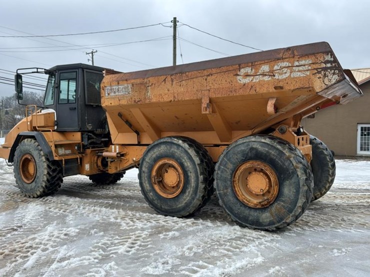 2005-case-330-image-3