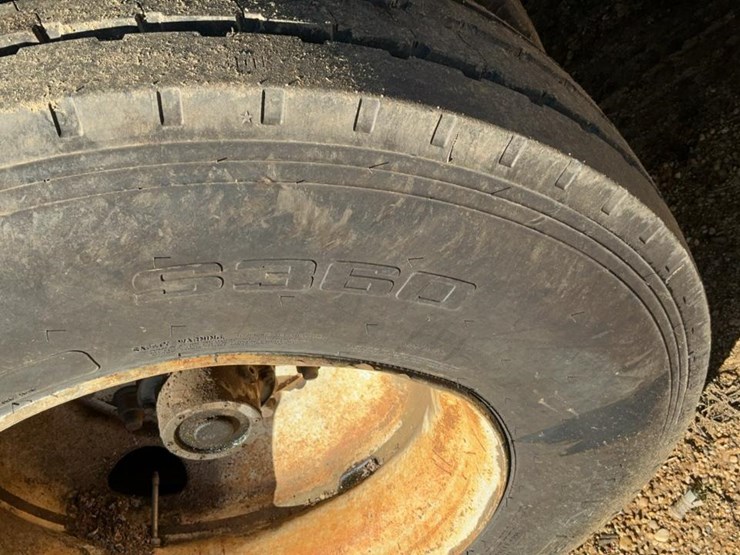 john-deere-435-image-94