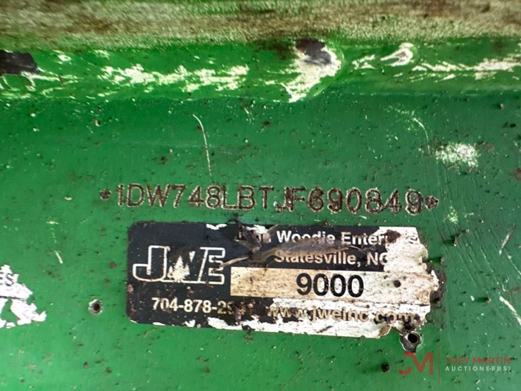 2018-deere-748l-image-16