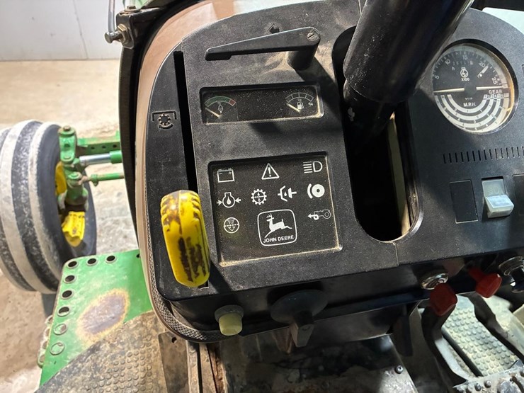 john-deere-2555-image-22