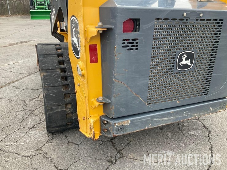 2022-deere-317g-image-21