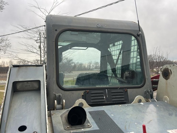 2017-takeuchi-tl8-image-20