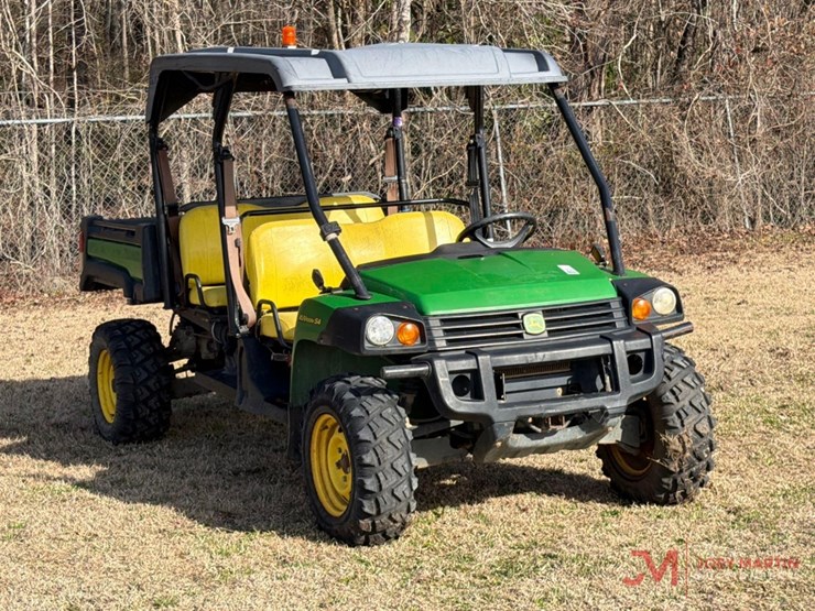 2020-john-deere-2020-image-1