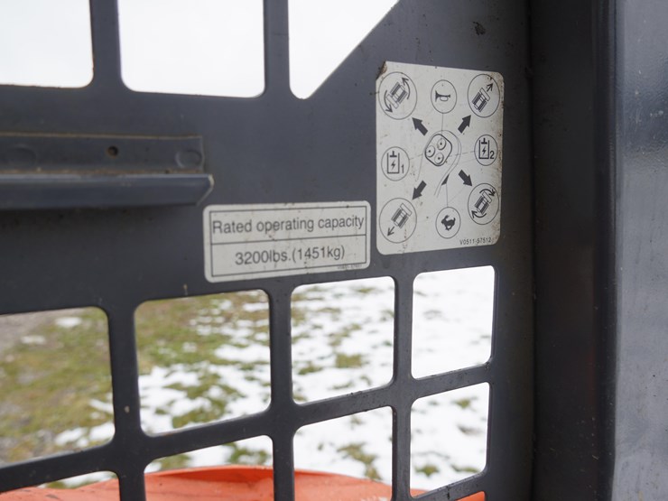 2016-kubota-svl95-2s-image-19