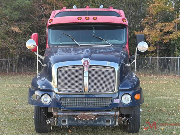 1997-kenworth-p-2000-sleep-truck-tractor-image-8