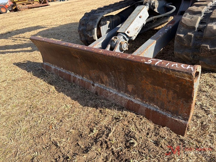 2020-takeuchi-tb230-image-12