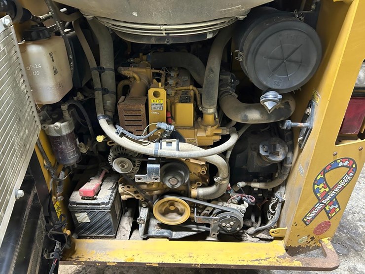 caterpillar-279d-image-16