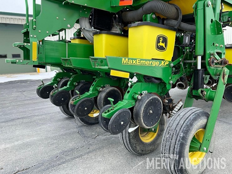 2012-john-deere-1770nt-ccs-image-28