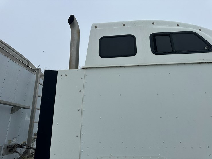 2001-international-2001-image-42