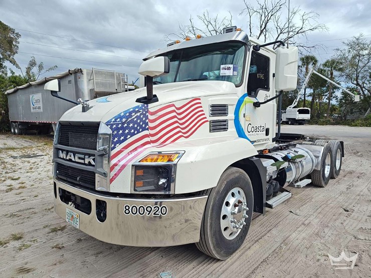 2020-mack-anthem-t/a-wet-kit-day-cab-truck-tractor-image-1