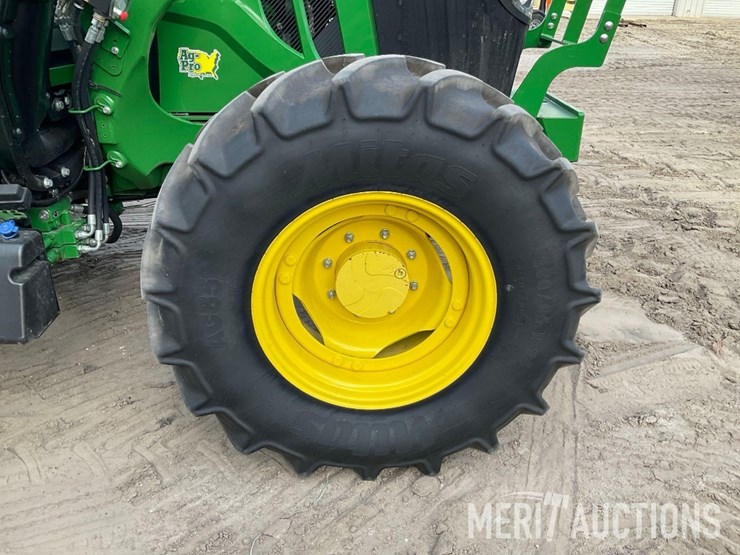 2023-john-deere-6120m-image-35