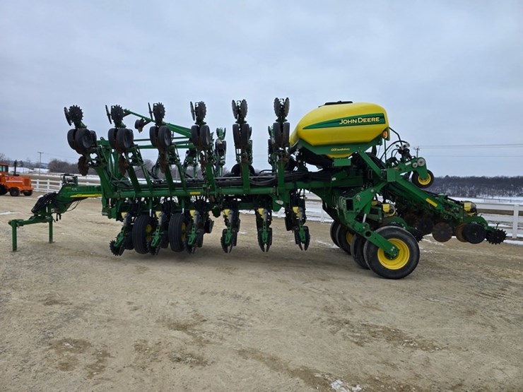 john-deere-1790-image-2