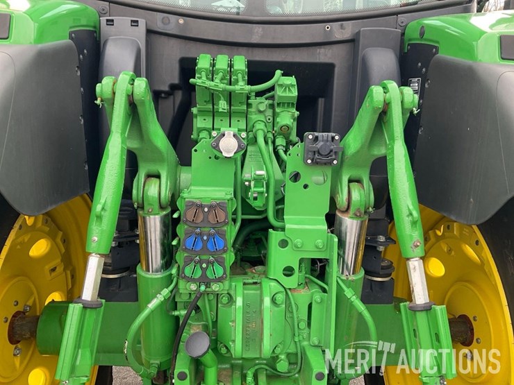 2024-john-deere-6r-155-image-28