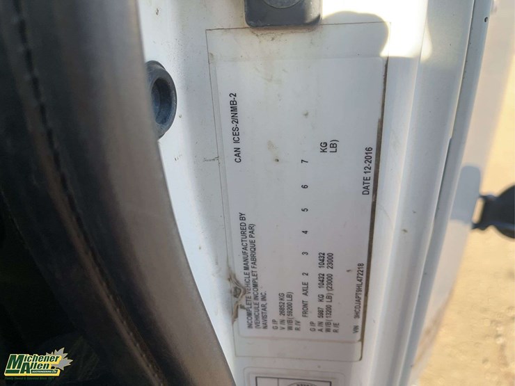 2017-international-prostar-image-26