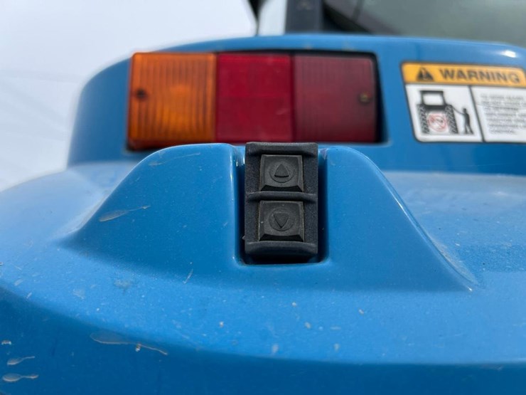 new-holland-8770-image-15