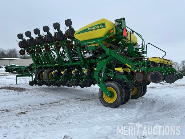 2016-john-deere-1795-image-3