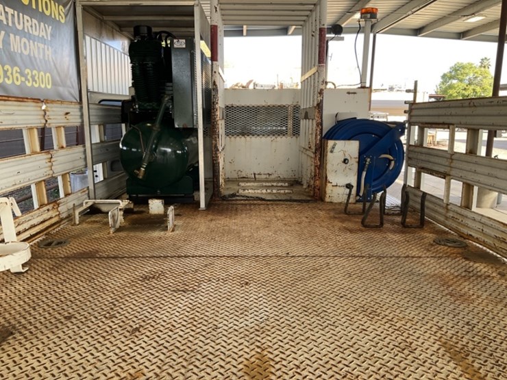 2005-ford-f550-image-10