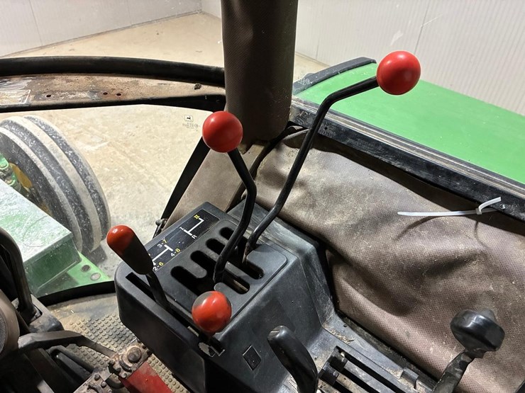 john-deere-2555-image-19