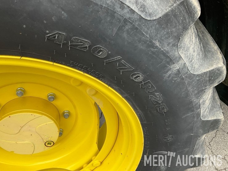 2021-john-deere-6110m-image-16