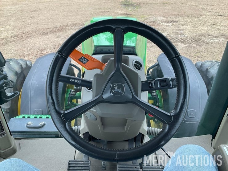 2023-john-deere-8r-370-image-57