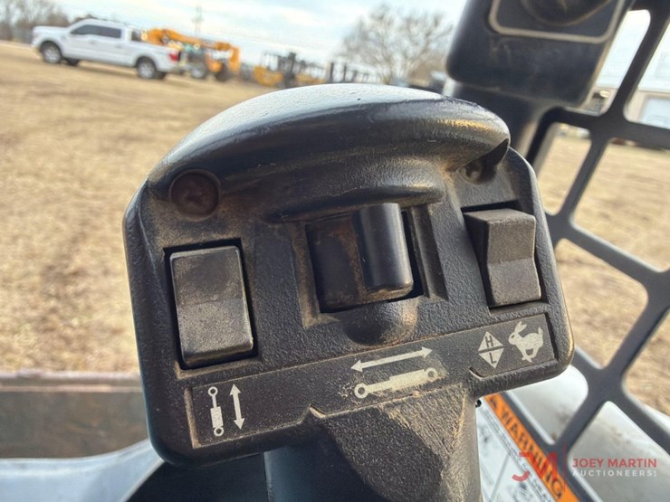 2020-bobcat-t450-image-20