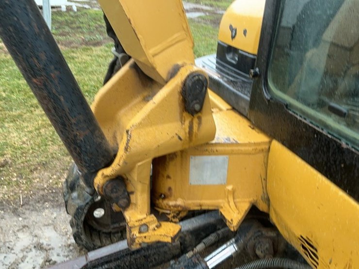 2004-caterpillar-304cr-image-37