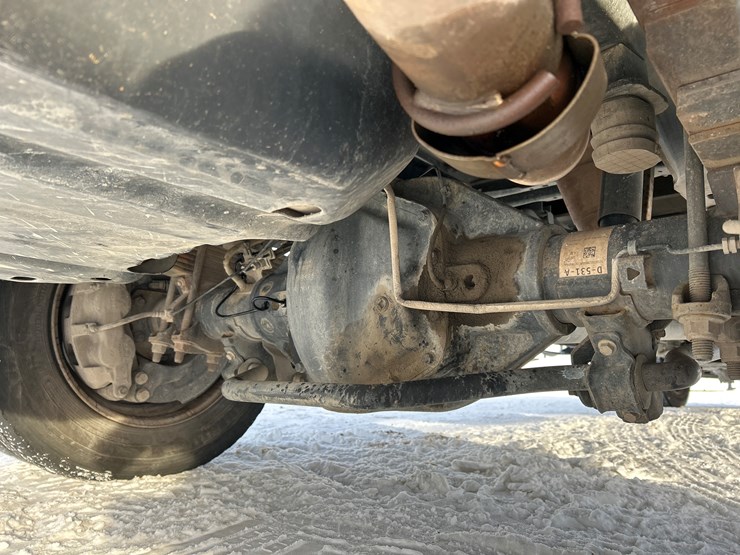 2021-ford-f550-image-43