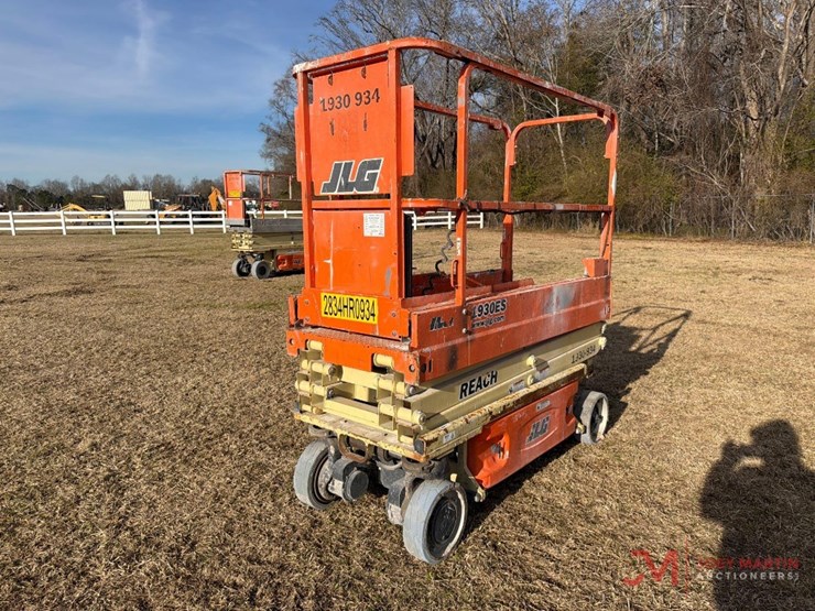 2016-jlg-1930es-image-4