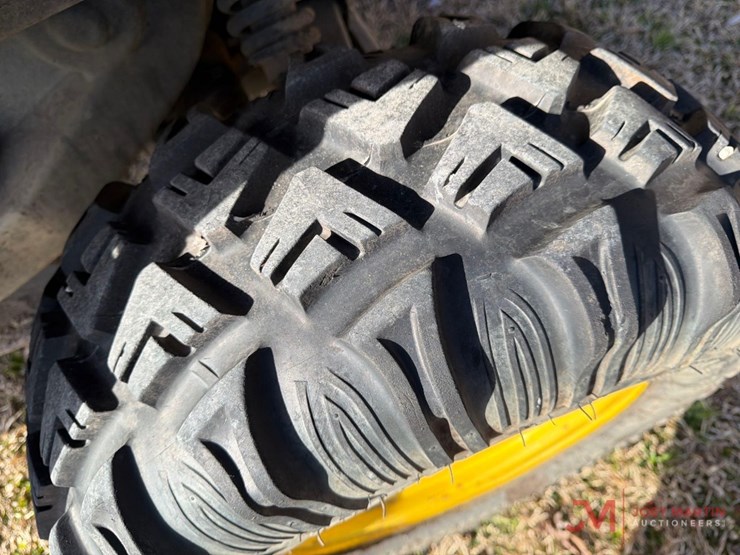 2020-john-deere-2020-image-11