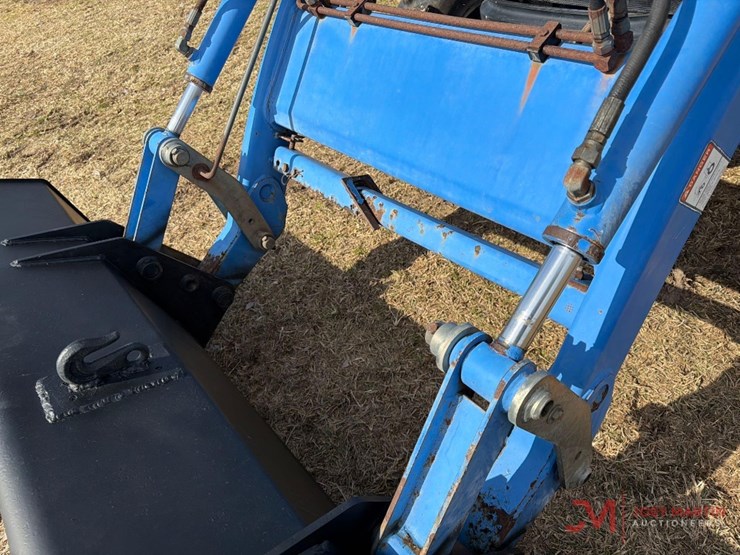 new-holland-tc40-image-9