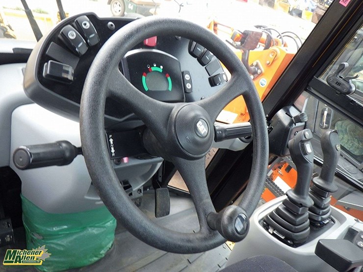 2014-caterpillar-910k-image-13