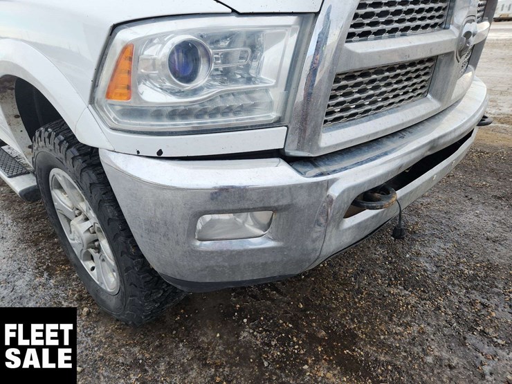 2014-ram-2500-laramie-image-33