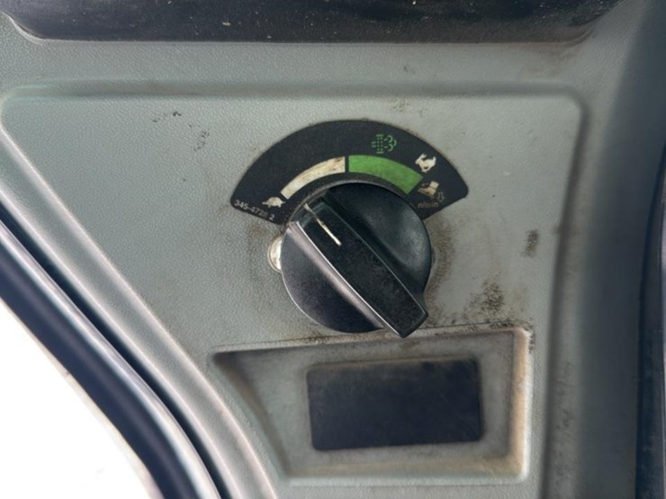 2023-caterpillar-299d3-xe-image-53