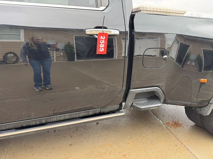 2021-chevrolet-3500hd-image-14