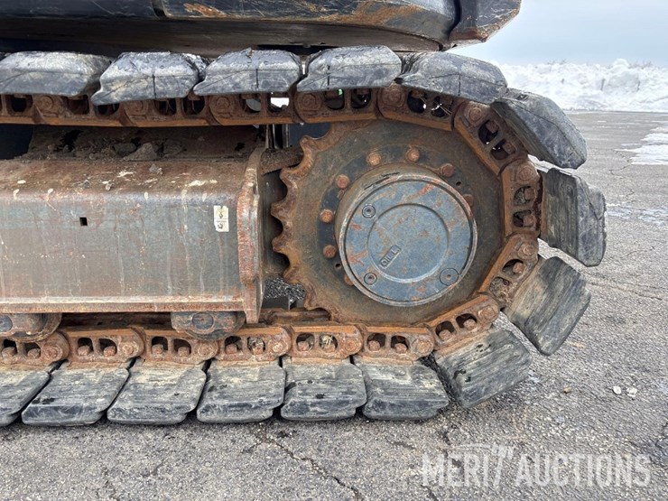 2019-bobcat-e85-image-16